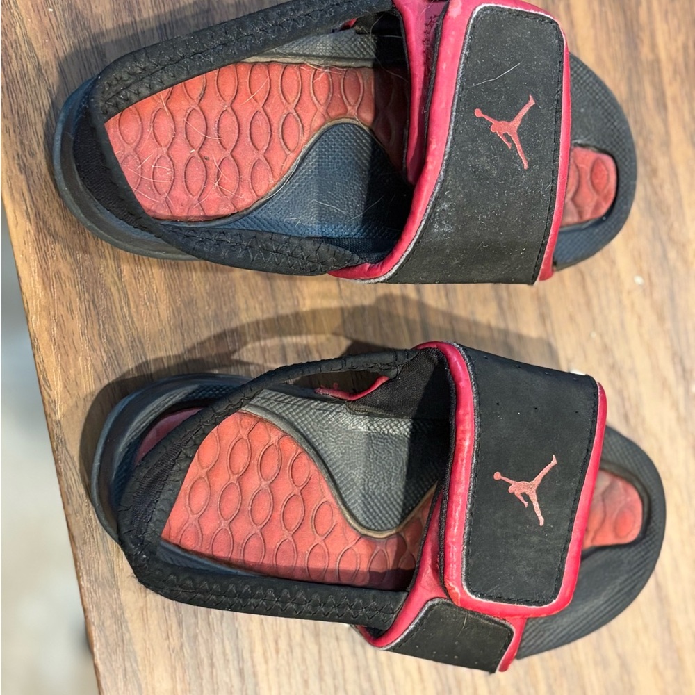 JORDAN Kids Black and Red Slide Sandals